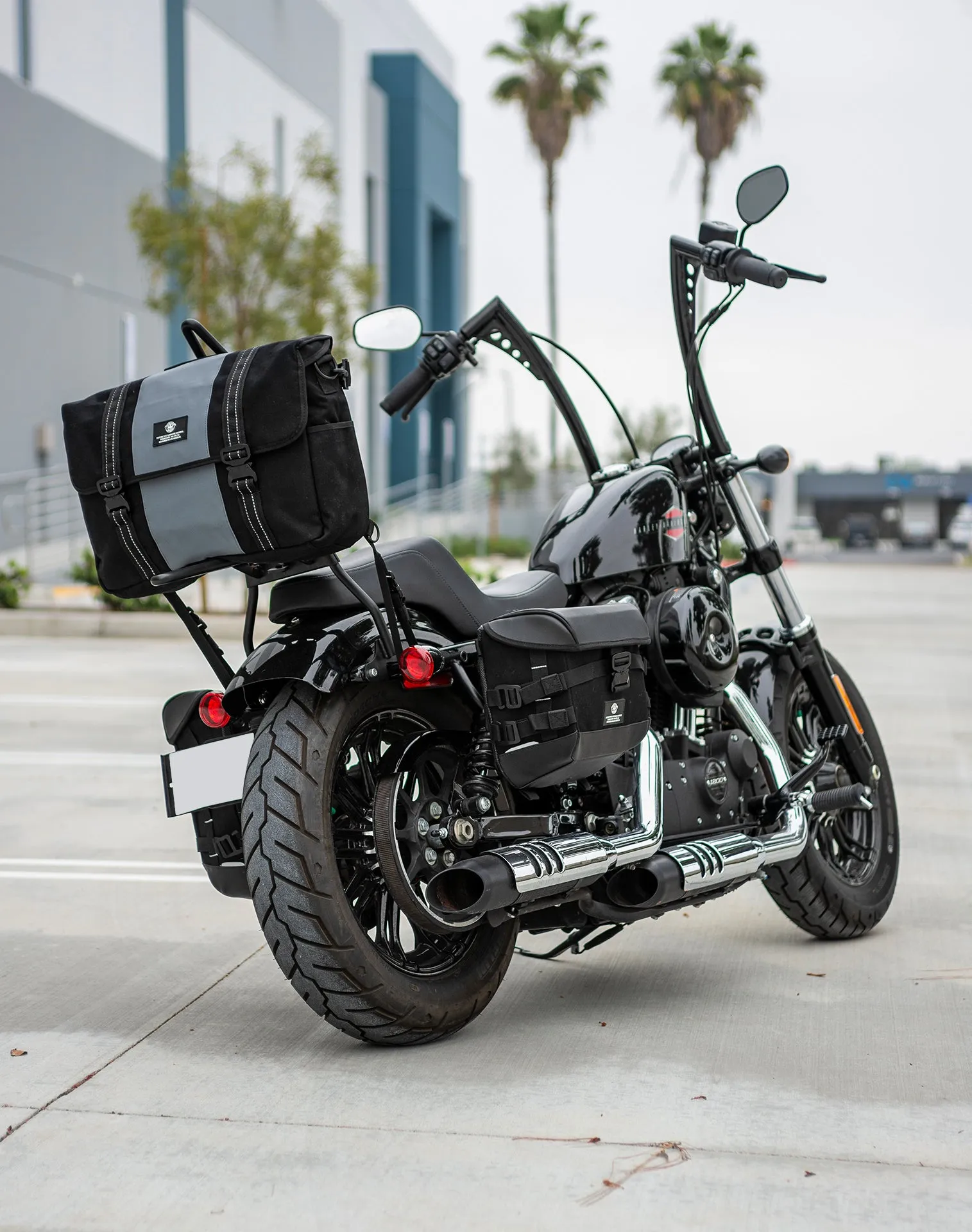 23L - Duo-tone Medium Indian Motorcycle Messenger Bag Gray/Black